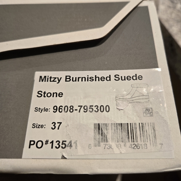 NIB Dansko Women's Suede Fur-Lined Boots - Stone - Picture 8 of 10